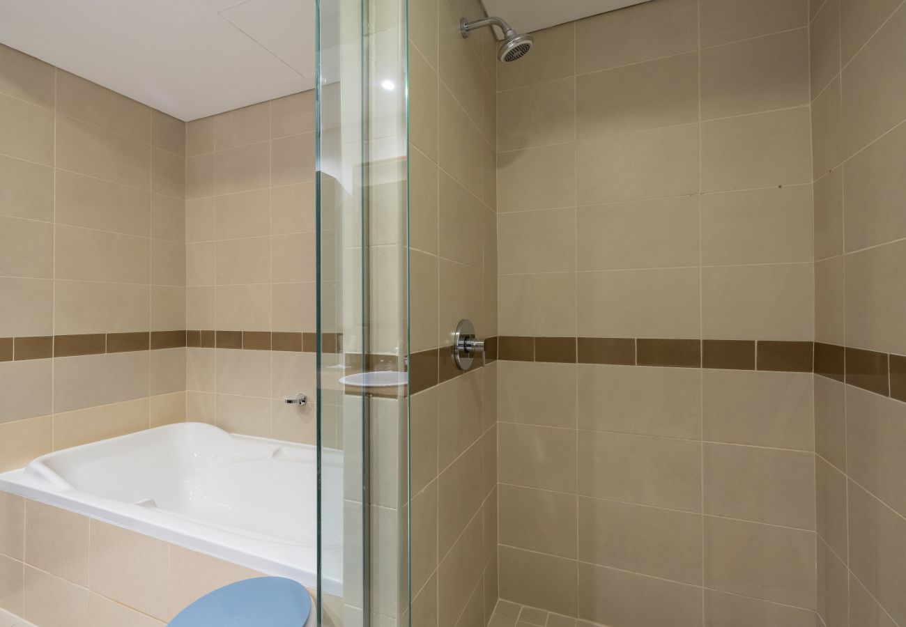 Apartment in Dubai -  Spectacular 2BR with Burj Khalifa & Fountain View