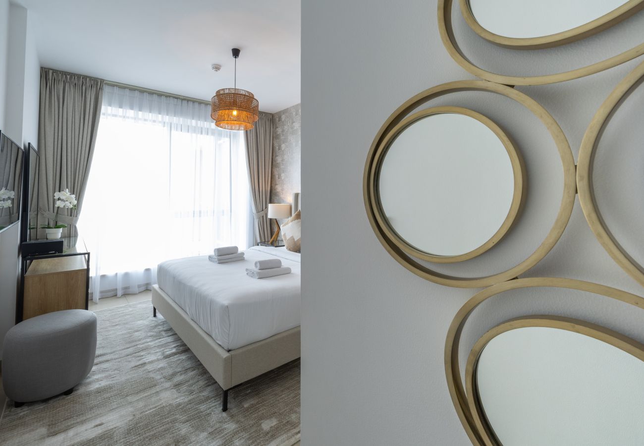 Apartment in Dubai -  Spectacular 2BR with Burj Khalifa & Fountain View
