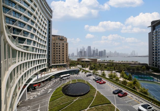 Apartment in Dubai - Signature Studio W/ Full Sea View on Palm Jumeirah