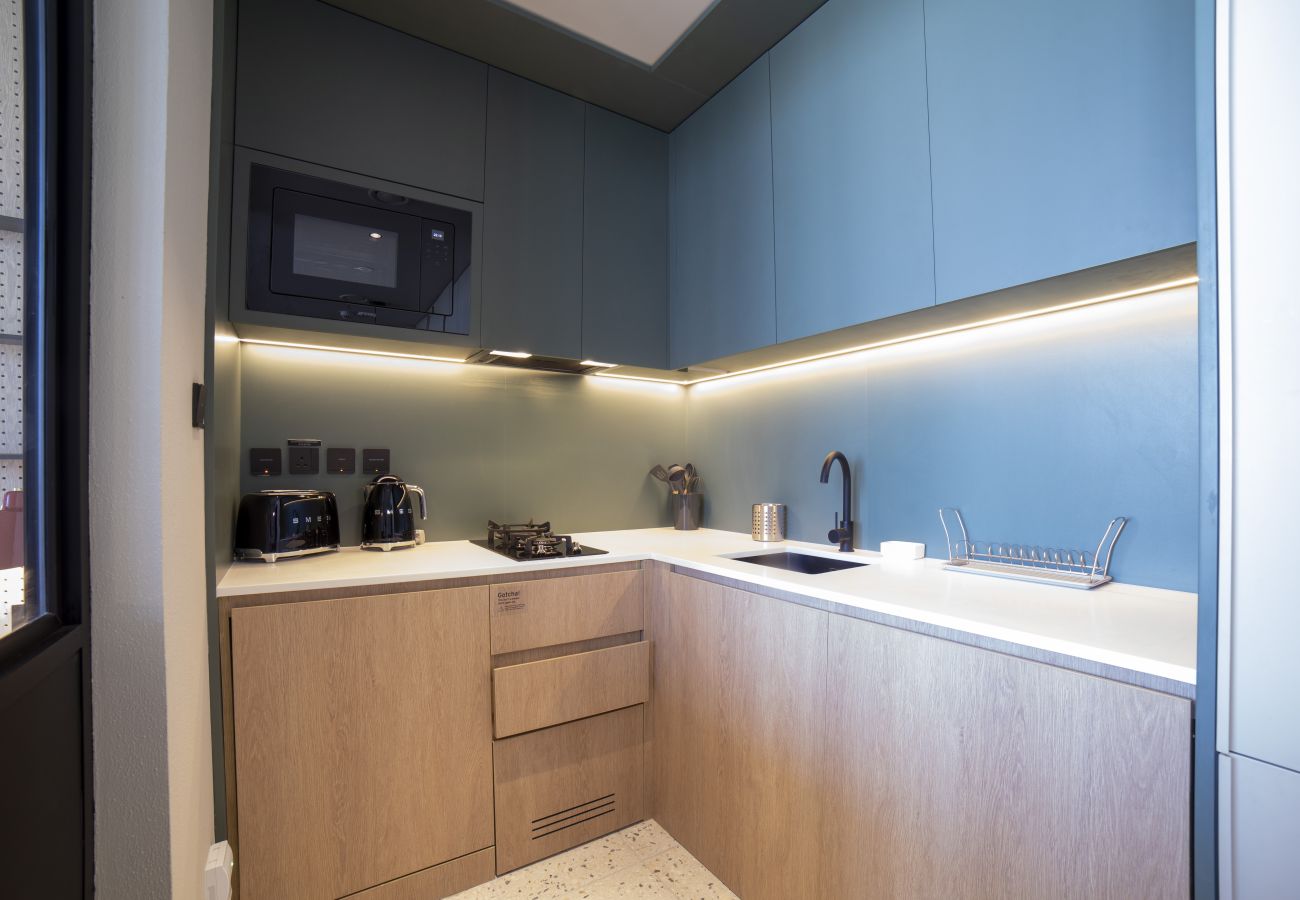 Studio in Dubai - Executive Burj view Studio at Upside Living |Business Travel Ready