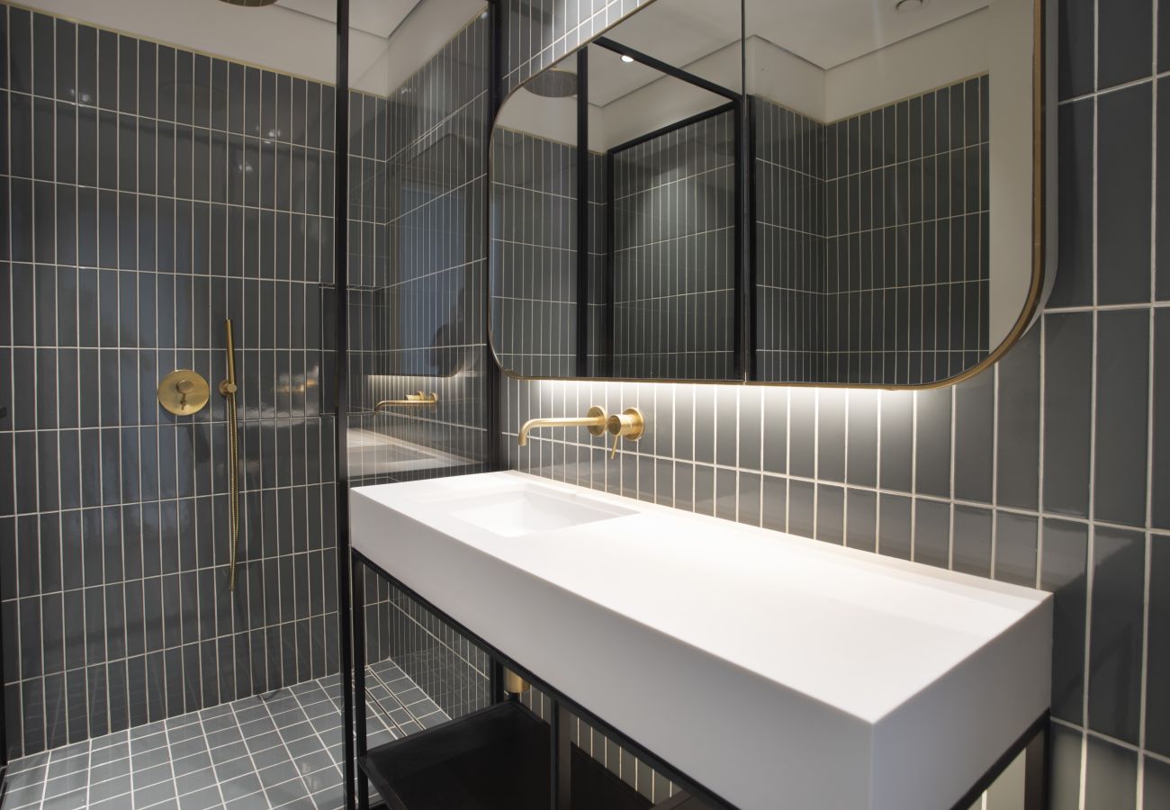 Studio in Dubai - Modern Executive Studio| Burj View |Upside Living 