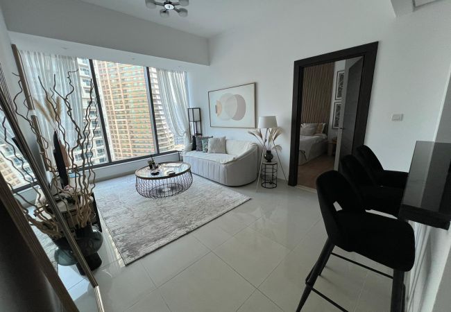 Apartment in Dubai - Chic & Comfy 1BR in Dubai Marina