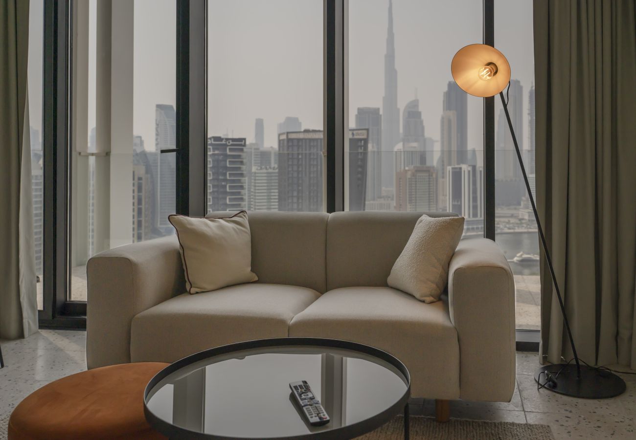 Studio in Dubai - Business-Ready Executive Studio with Burj View, Upside Living