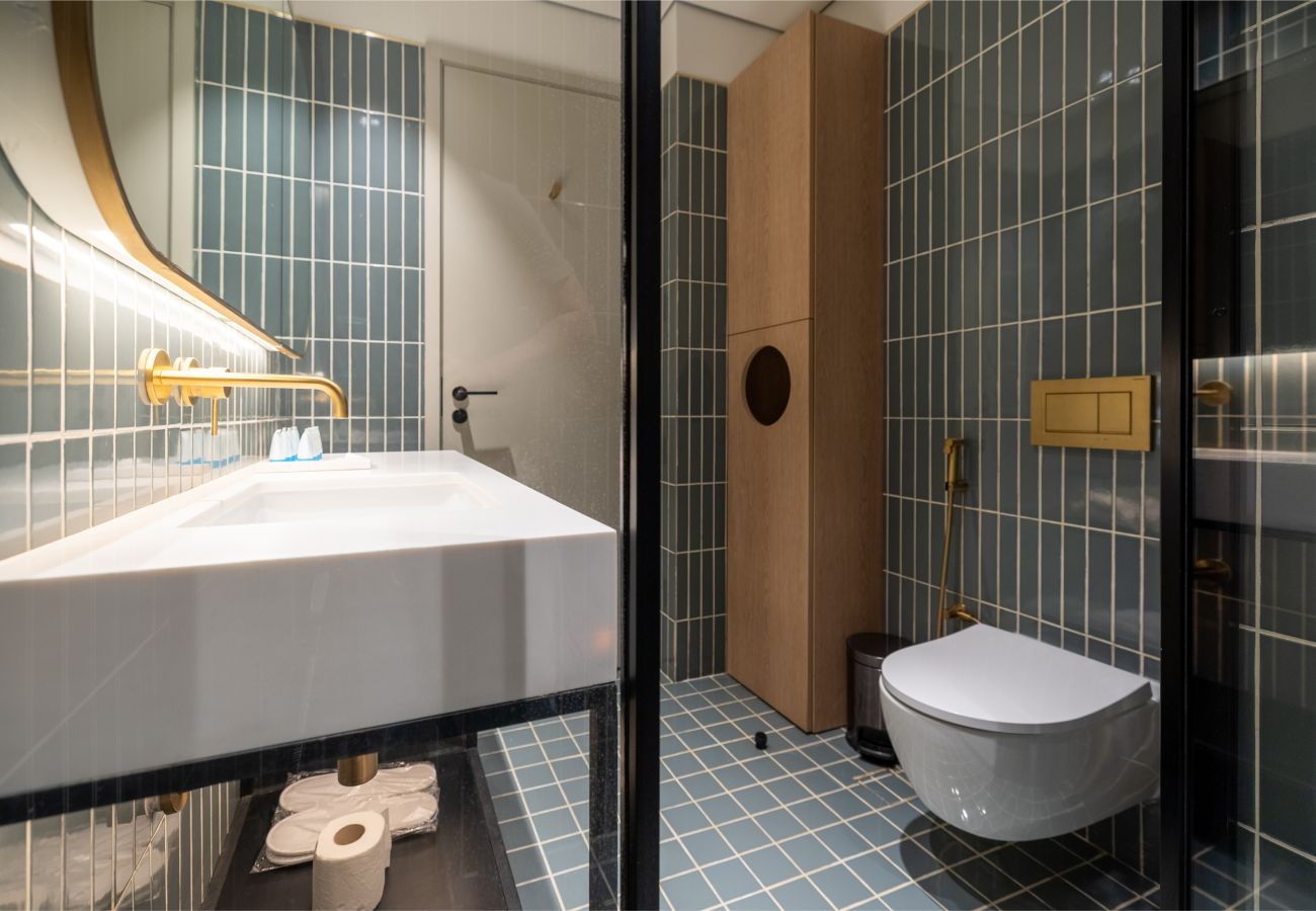 Studio in Dubai - Modern Studio | Burj Khalifa View | Upside Living