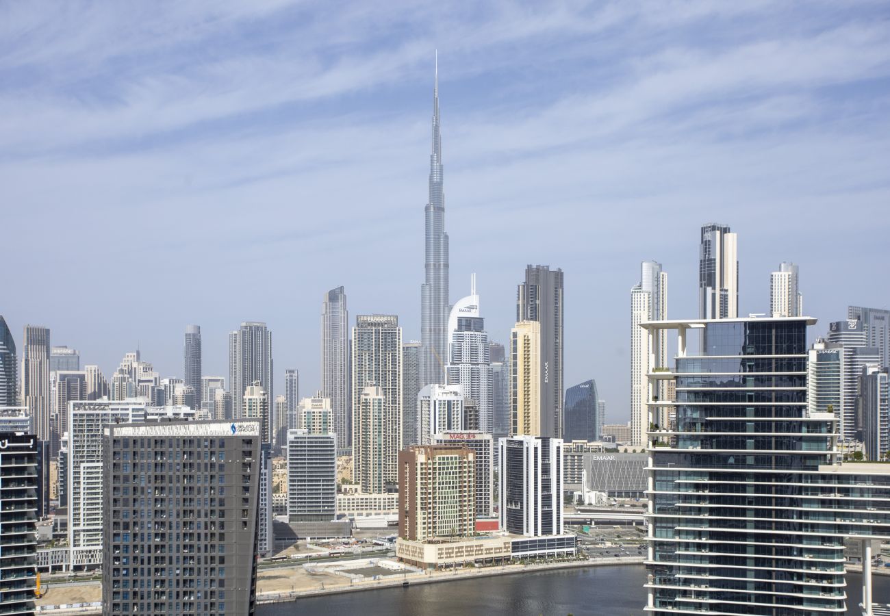 Studio in Dubai - Modern Studio | Burj Khalifa View | Upside Living