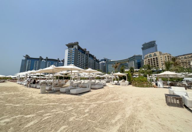 Апартаменты на Dubai - Signature Studio W/ Full Sea View on Palm Jumeirah