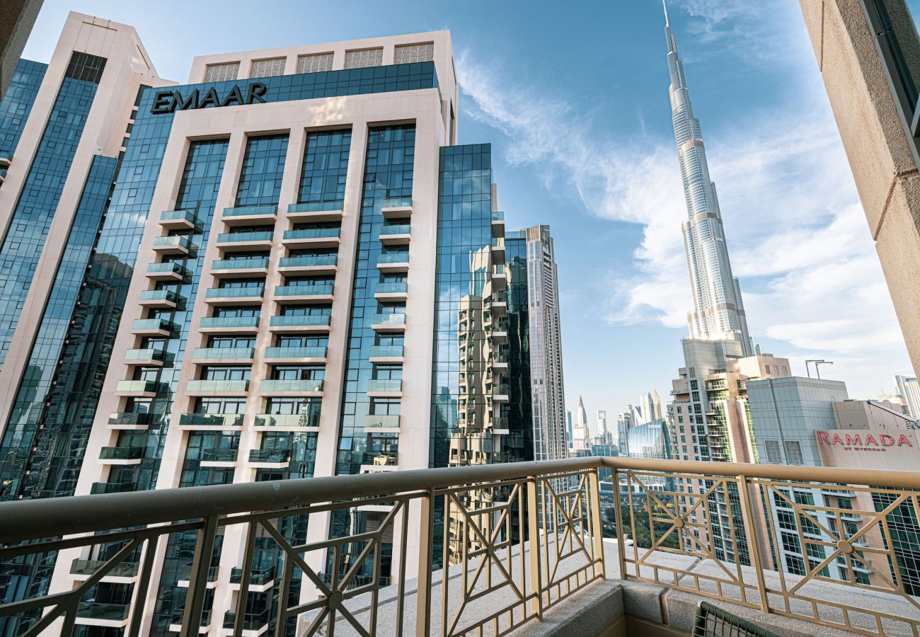 Апартаменты на Dubai - Fountain View Signature Residence with Terrace | 135 SQM