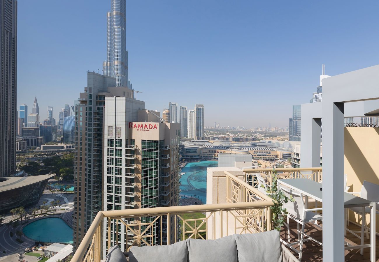 Апартаменты на Dubai - Fountain View Signature Residence with Terrace | 135 SQM