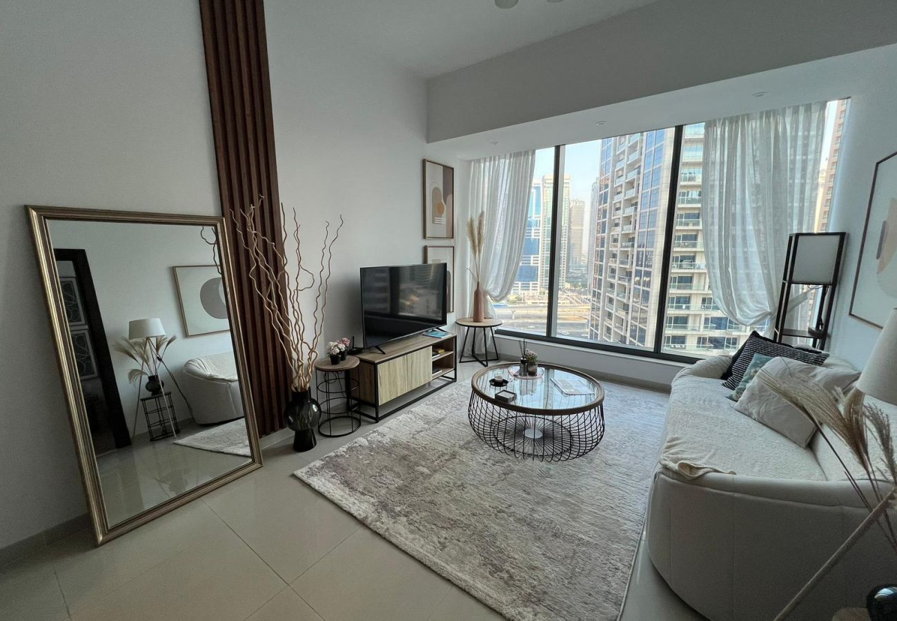 Апартаменты на Dubai - Chic & Comfy 1BR in Dubai Marina