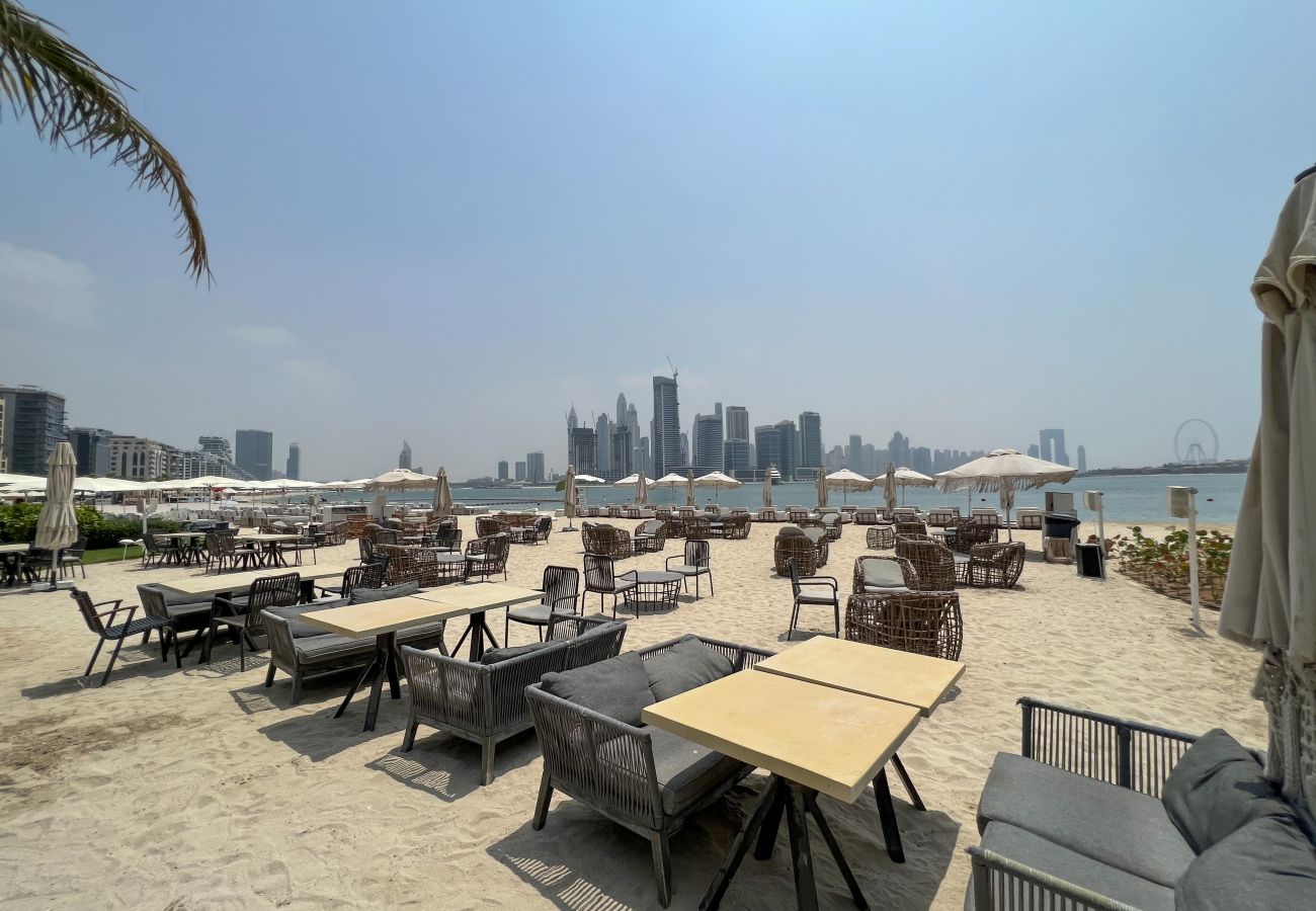 Квартира-студия на Dubai - LUXE Studio at Seven Palm with Infinity Pool