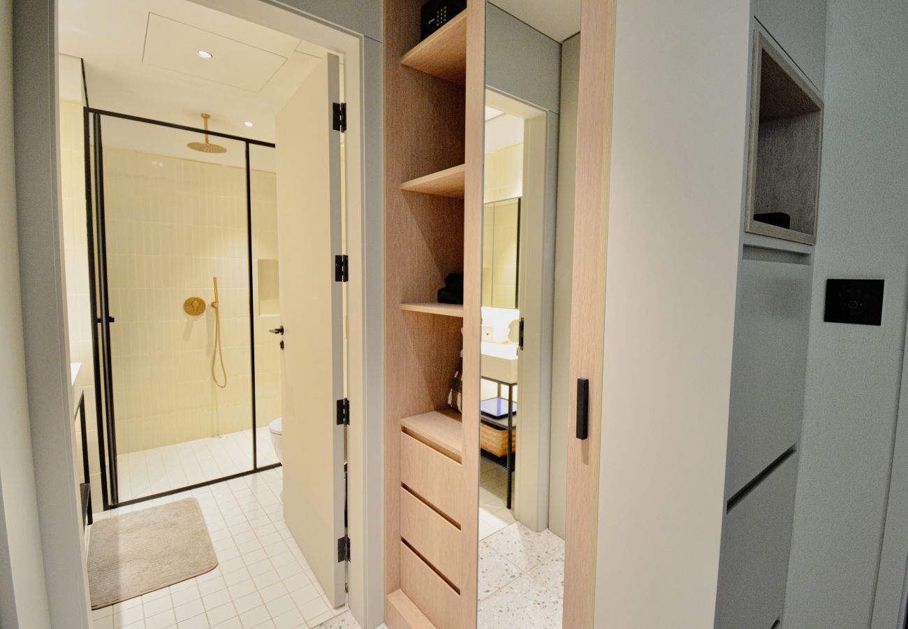 Квартира-студия на Dubai - Burj View Studio at Upside Living - Business Travel Ready